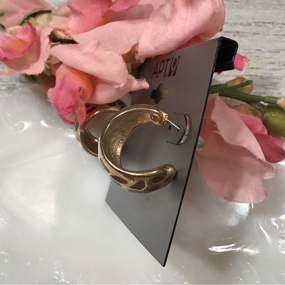 Apt.9 Earrings - Picture 9 of 10